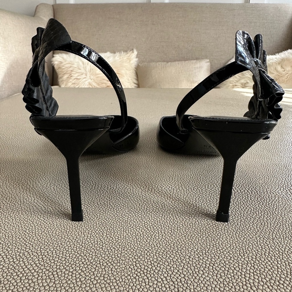Saint Laurent Edie Patent Leather and Snakeskin Pump - Picture 7 of 11